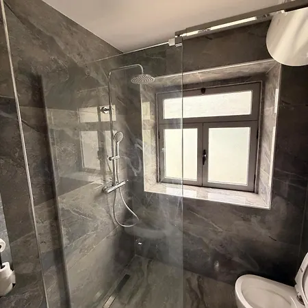The Loft Apartamento Fushe-Arrez